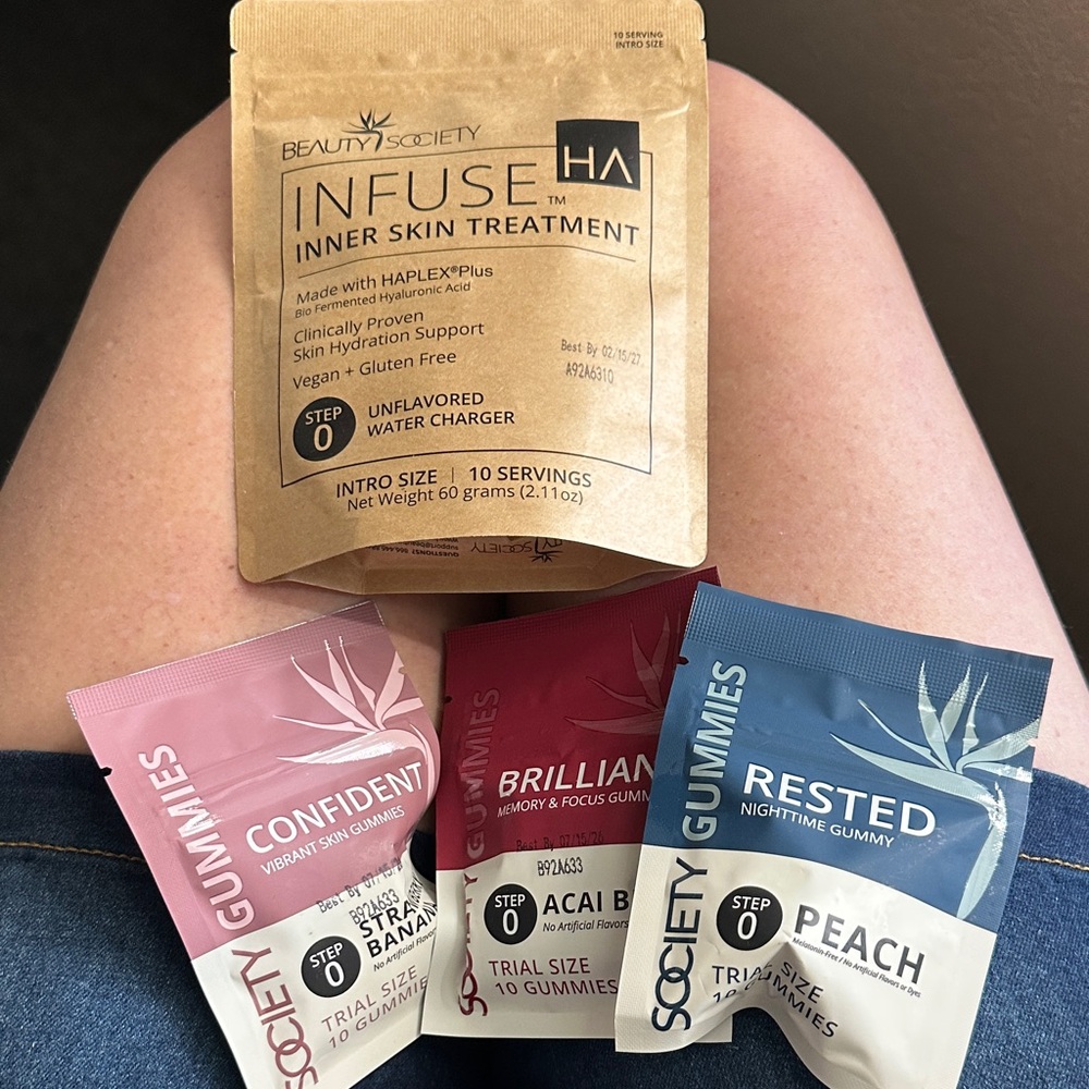 Beauty Society INFUSE Inner Skin Treatment + Pink, Red, Blue Gummy Packets